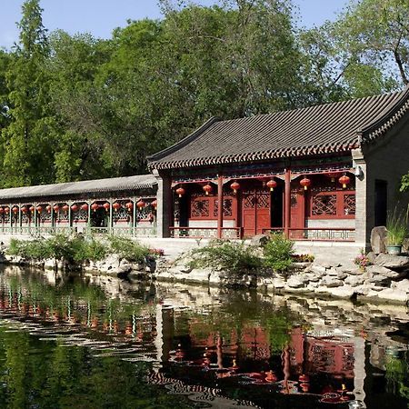 Nostalgia Hotel Near Prince Gong'S Mansion- Beihai Park, Tian'Anmen Square, Nanluoguxiang Hutong, Huguosi Hutong Snack Street, 5 Minutes Walk Away From Ping'Anli Subway Station, Free Ice Cream And Laundry Service,English Communication Well Пекин Экстерьер фото